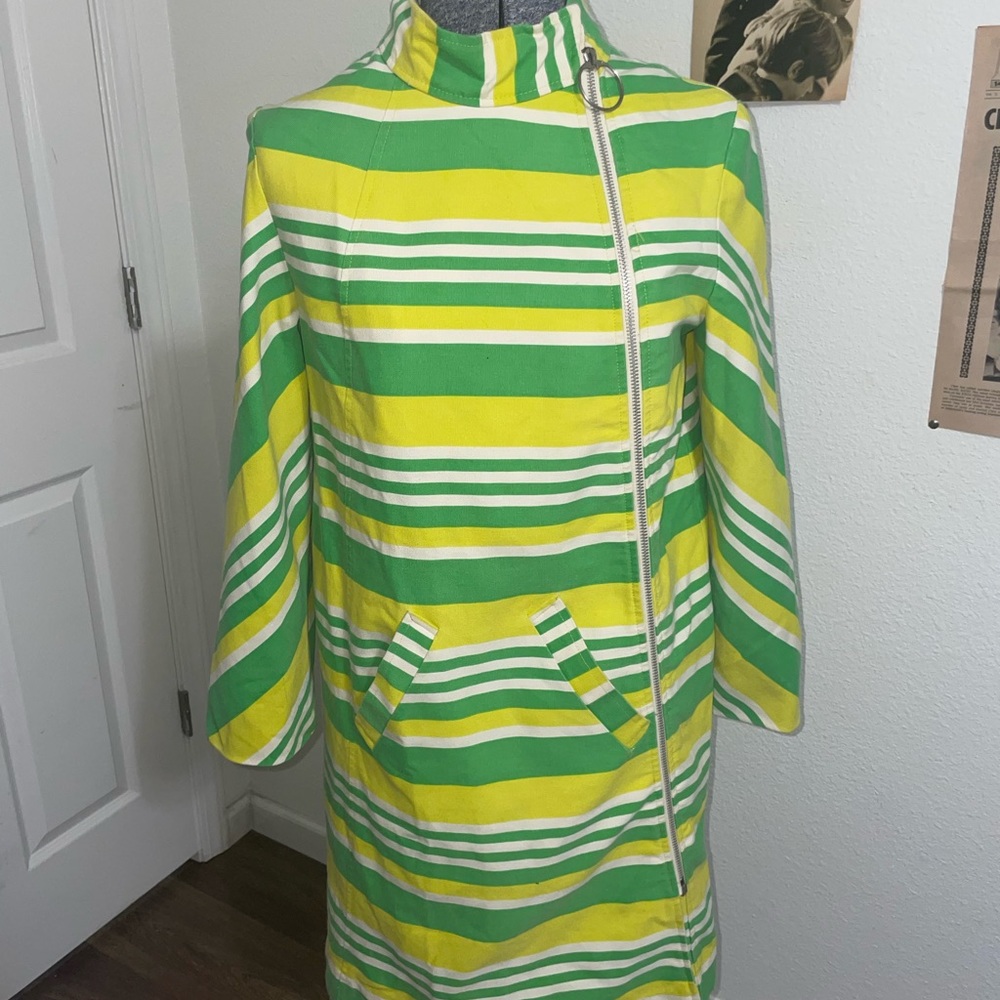 Debutogs 1960s Coat